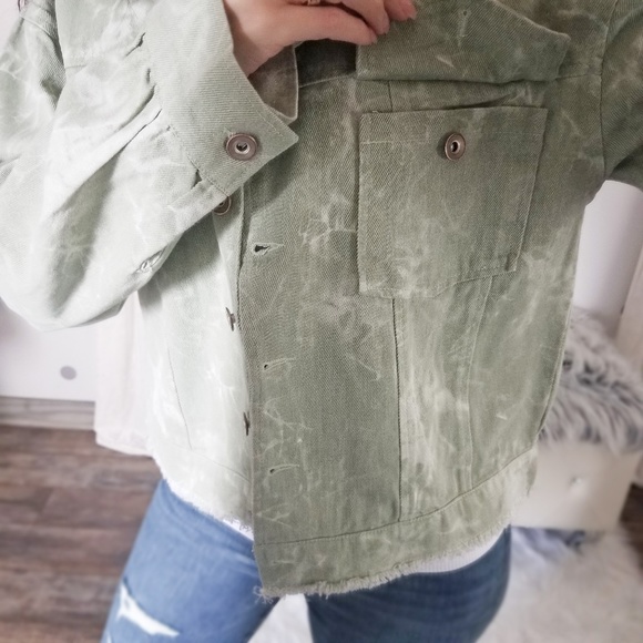 Sage Tie Dye Denim Cropped Jacket Lightweight Fall Button Up Jacket - Picture 9 of 10